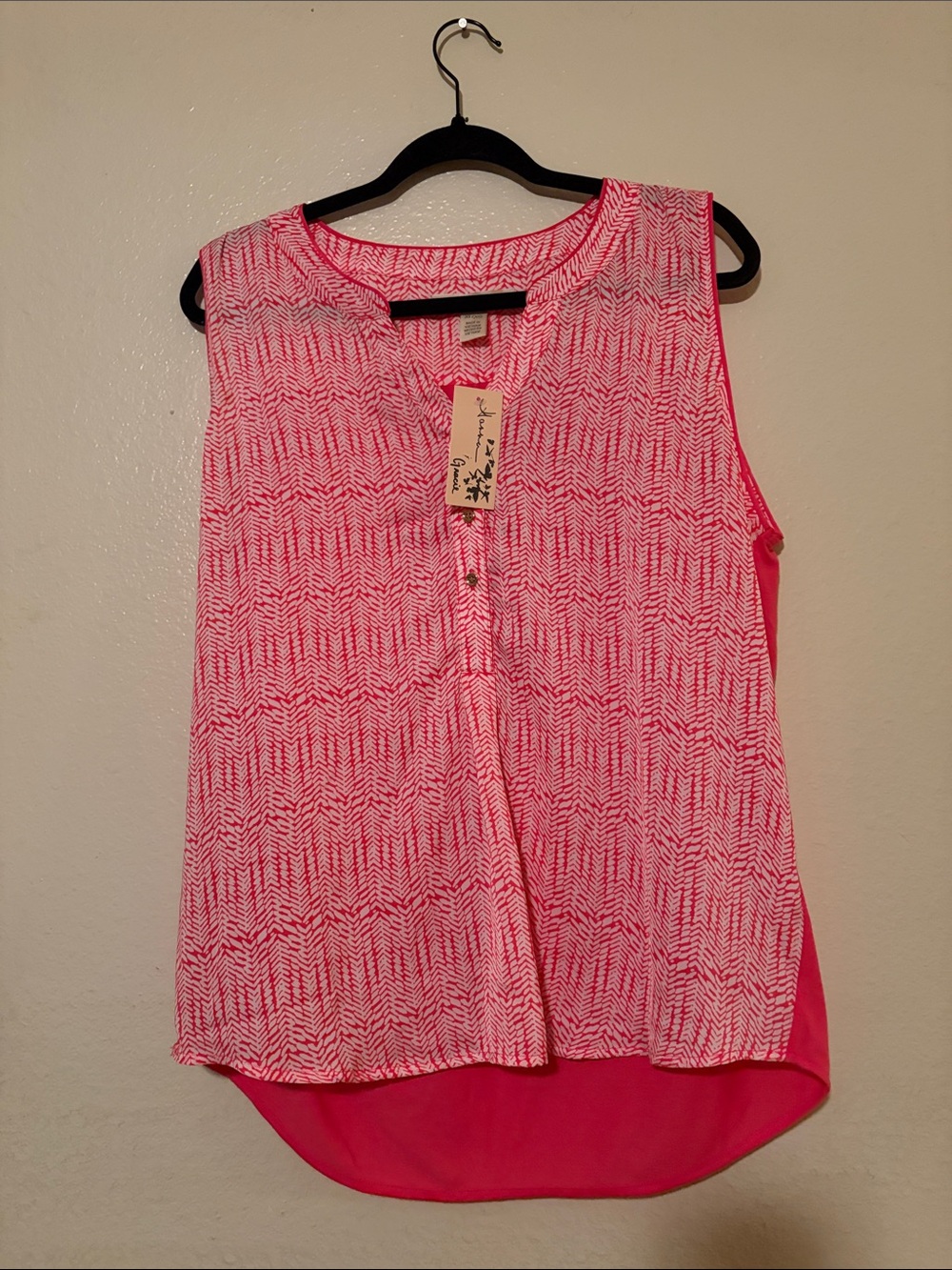 Sleeveless Pink Patterned High-Low Camisole